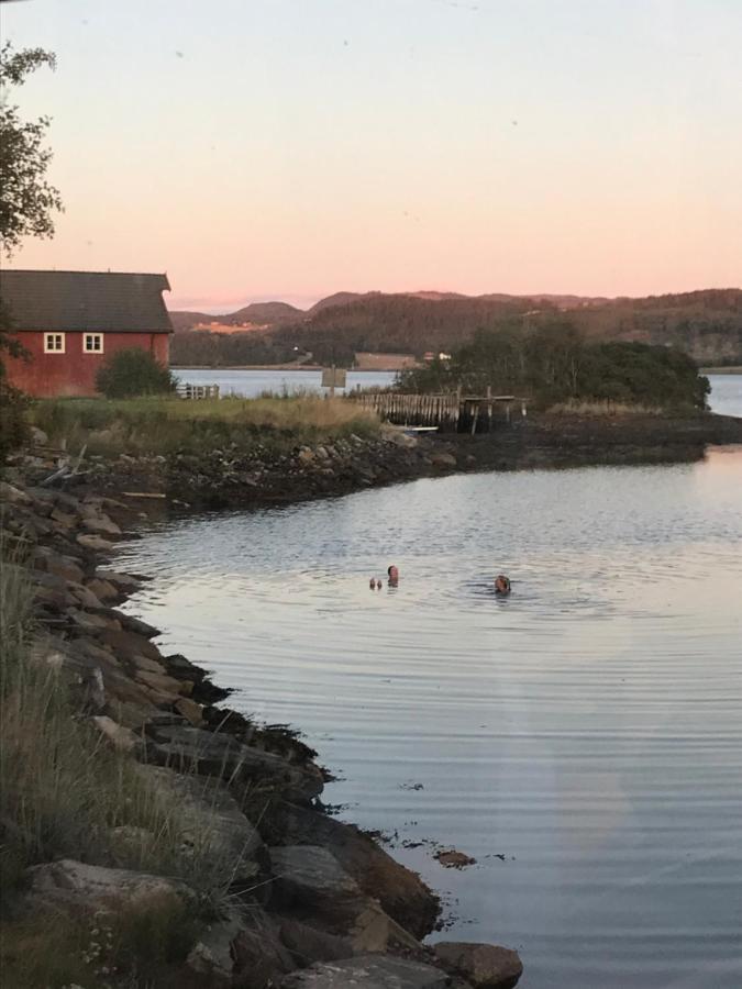 Saga, Et Unikt, Sjarmerende Badehotell Med Fa Rom, Sauna Og Badebrygge - Inderoy Straumen  Екстер'єр фото